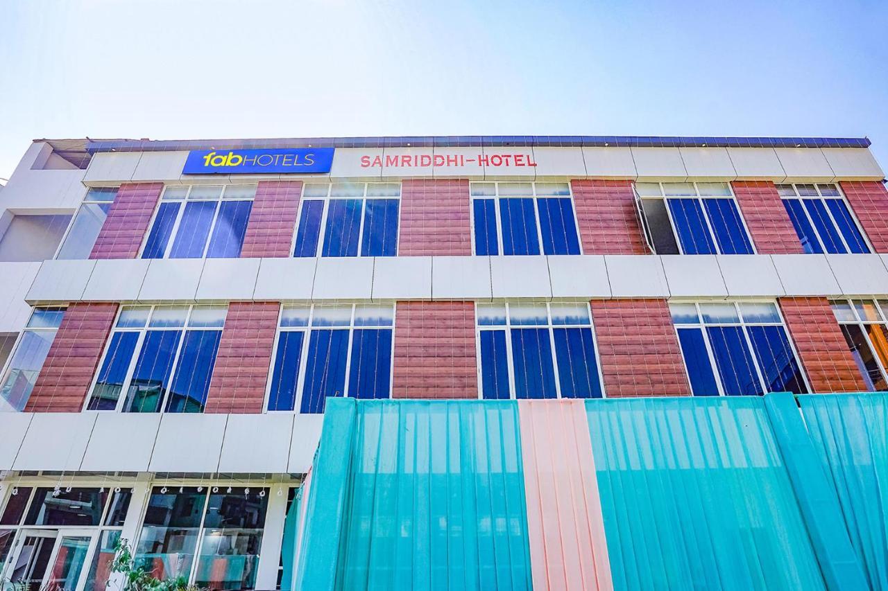 Fabhotel Siddhi Varanasi Exterior foto